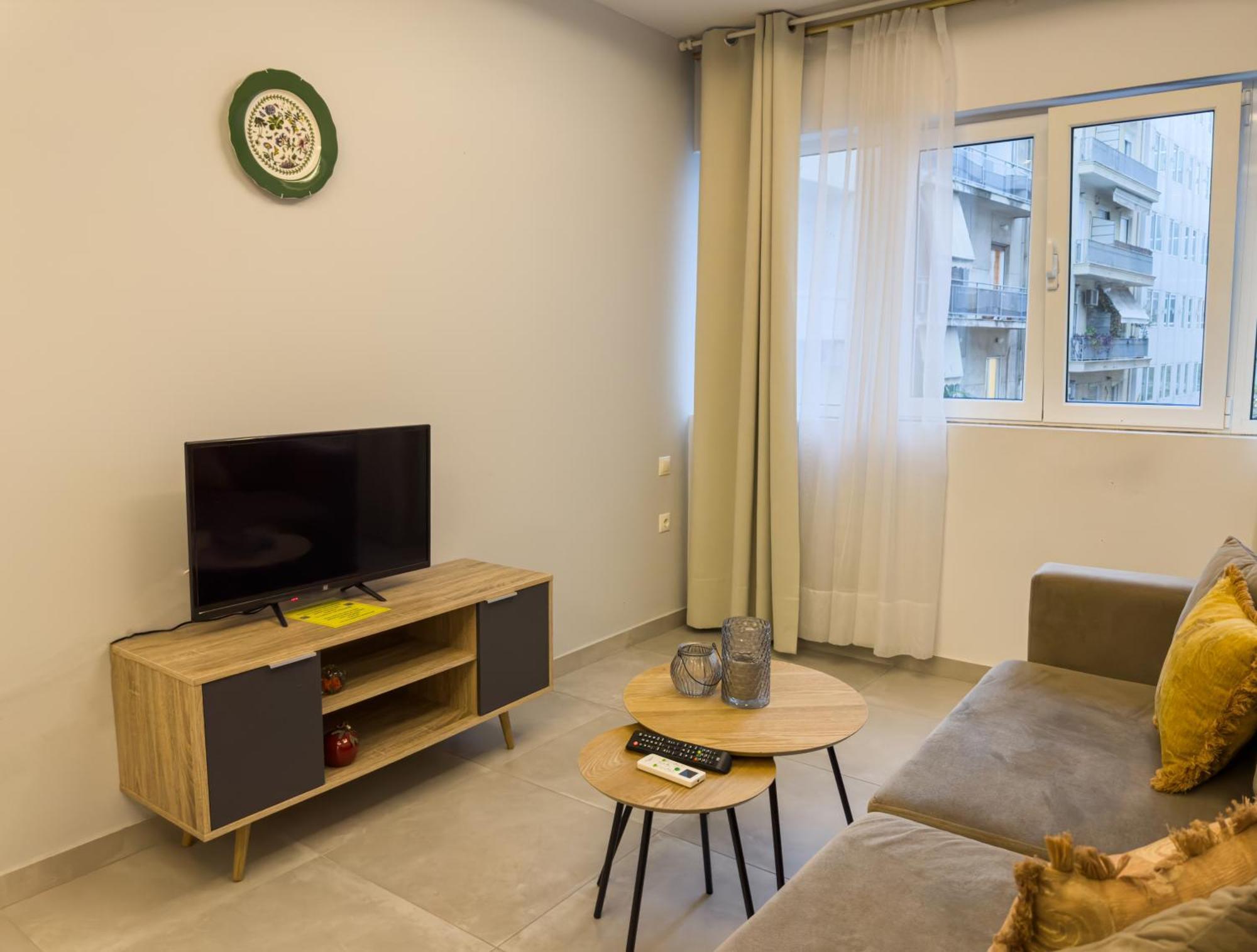Contemporary & Spacious Renovated Apartment, Dt Syntagma, /Touristic Area アテネ エクステリア 写真